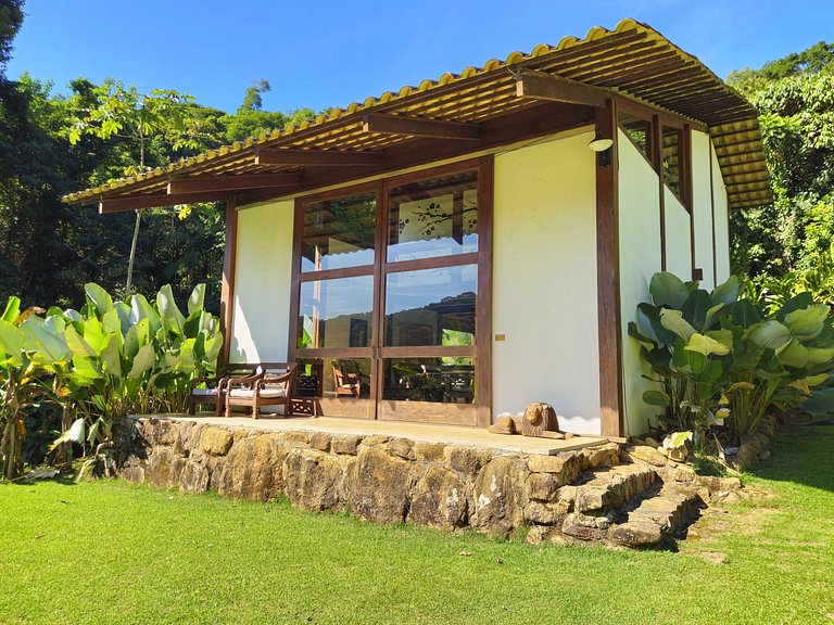 Villa com piscina, loft e 5 Suítes – Praia do Léo