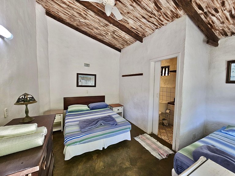 Villa com piscina, loft e 5 Suítes – Praia do Léo