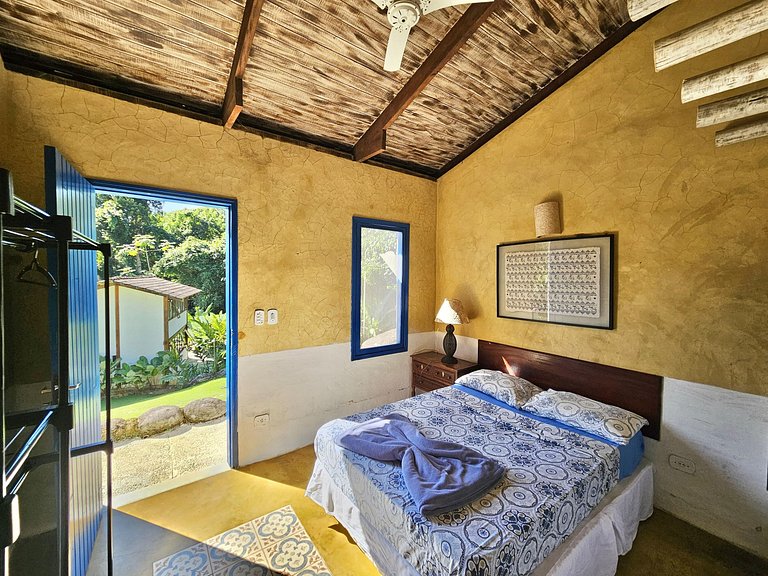Villa com piscina, loft e 5 Suítes – Praia do Léo