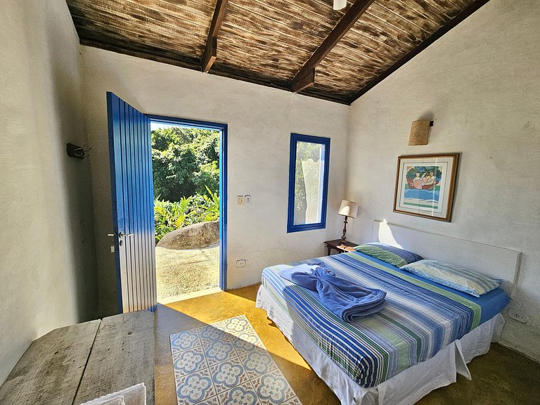 Villa com piscina, loft e 5 Suítes – Praia do Léo