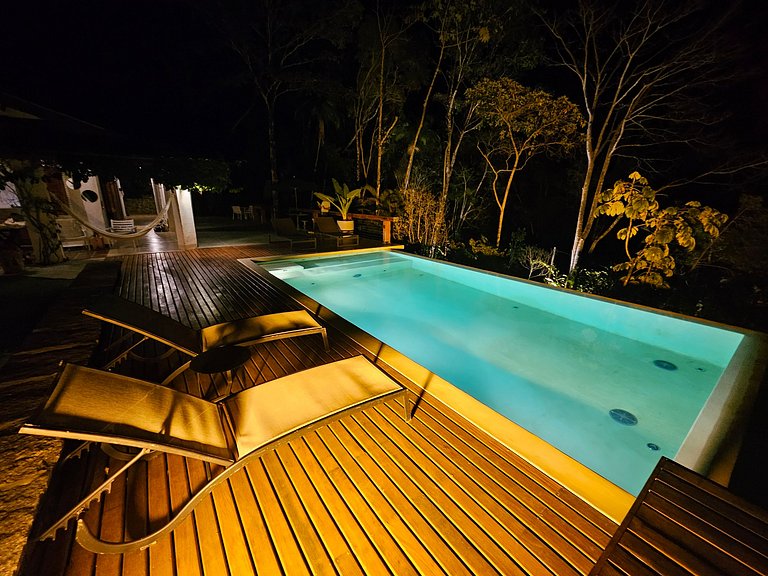 Casa com Piscina Aquecida e Vista Para o Mar